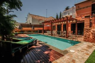 Villa Regionalista principios Siglo XX 1919 -Pedregalejo-Baños del Carmen-A UNOS METROS DEL MAR!!! PISCINA CLIMATIZADA BAJO PETICION - 3