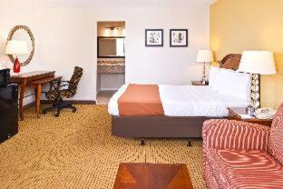 Americas Best Value Inn Plattsburgh - Plattsburgh - 6