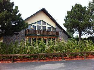 Americas Best Value Inn Plattsburgh - Plattsburgh - 4