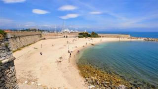 Appart'hôtel Luxe Vieil Antibes 75 m2 avec Parking plages à pieds - Antibes - 9