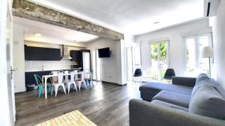 Espectacular Apartamento con Vistas al Mar - Solo Familias - 0
