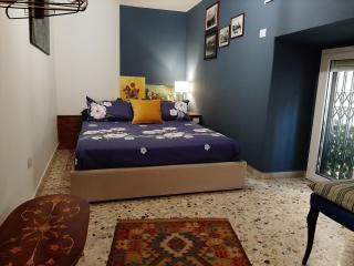 Casa Famoso - Catania - 0