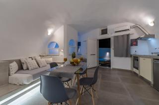 Cally Cave House - 1