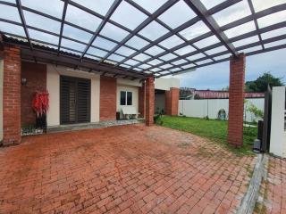 Swimming Pool Party House - 9