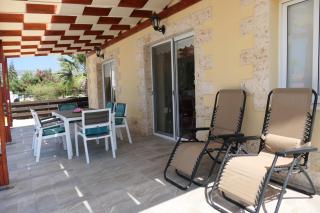 Lilly - Peyia - 4