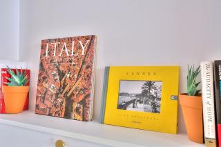 Luxury 4 Stars Apartment with 2 Terraces, Cannes Croisette - 1