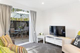 Bellbird Cottage - Lake Taupo Bach - Waitahanui - 9