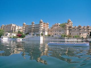 Shiv Niwas Palace by HRH Group of Hotels - Udaipur - 9