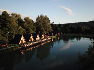 Pastravaria Zavoi - Valea Danului - 9