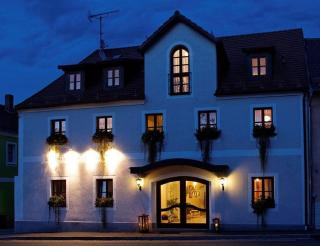 Zedernhof Gesundheits- & Wellnesshotel - Stamsried - 5