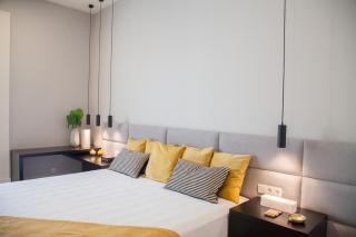 FLH Augusta's Arch Sophisticated Flat - 1