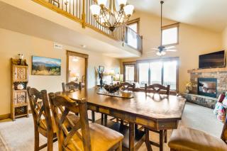 Murray's Hangar #6046 - 6