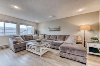 Grand Pacific - Rockaway Beach - 0