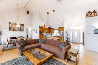 Somervilles Escape - Newport - 5