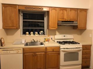 Beautiful Quiet Neighborhood - 7