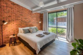 On the River, Porepunkah - Bright VIC - 1