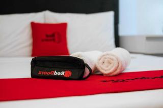 RedDoorz near Lampung Walk 2 - Tanjungkarang - 4