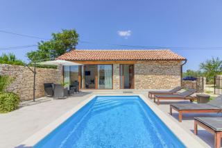 Cozy villa Pietra with private pool and whirpool - Šišan - 6
