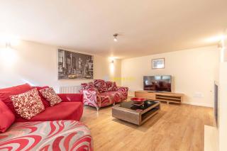 Chestnut Cottage - Stunning Countryside Views! PARKING, 4 BED, 3 BATHROOMS - 6
