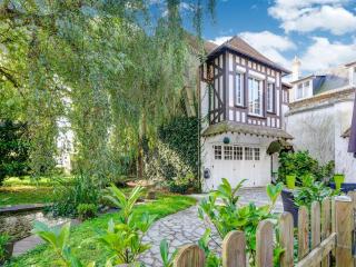 Cosy studio in Isigny-sur-Mer with a terrace - Isigny-sur-Mer - 9