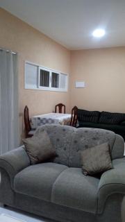 Achei ! Ótima casa c piscina próximo a Praia do Forte Cabo Frio máximo até 10 Pessoas no total, ligue e confira nossa oferta - 1