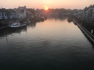 Yeovil Accomodation Business & Pleasure, 2 dble Bedrooms, Bathroom en-suite, Kitchen, Lounge, Diner, Garden, 365 acres Forest & Streams, Workers huts available with lrge Van parking - 6