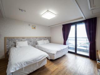 Jeju Moseulpo Hotel - Seogwipo - 4
