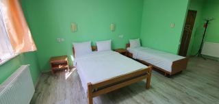 Luxor Inn & Suites - Chernivtsi - 7