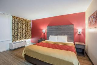 Econo Lodge Thomasville - 4