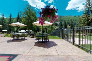 Lion Square Lodge - 8