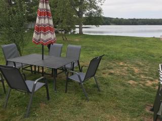 Reel Simple Bolton Lake Cottage - 9