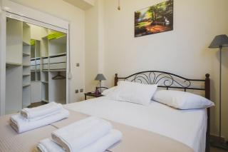 Modern Maisonette - Kato Daratso - 7