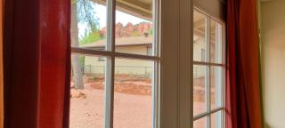 Spacious house with hot tub spa, to enjoy red rock view, near Amitabha stupa, and trails - Sedona - 3