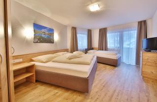 Hotel Garni Fiegl Apart - Sölden - 9