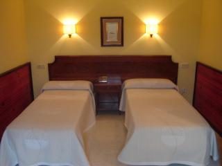 B&B HOTEL Gijón Centro Begoña - Gijón - 5