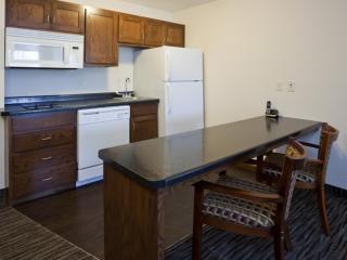 American Inn & Suites - Parkers Prairie - 2
