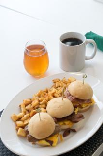 Holiday Inn Cleveland Clinic by IHG - Cleveland - 9