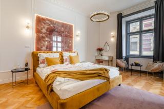 Emperor Castle View Suite - Prague - 0