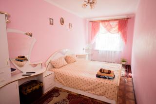 Затишна 2 кімнатна квартира, Тролейбусна - 8