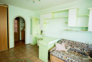 Затишна 2 кімнатна квартира, Тролейбусна - 6