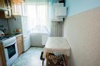 Затишна 2 кімнатна квартира, Тролейбусна - 1