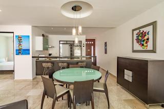 Duplex w Rooftop Plunge Pool – Walk to Beach - 5