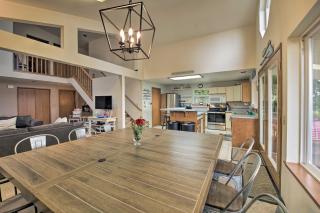 Warm Beach Hideaway with Private Beach! - Stanwood - 2