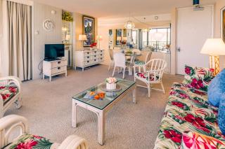 Fabulous Diamond Head & Ocean View Condo with Free Parking - Honolulu - 3