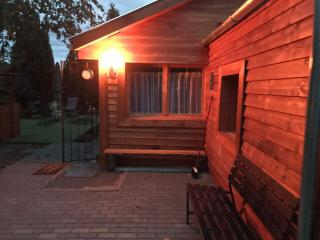 Family Wellness Jacuzzi Sauna Wood Fired Hot Tub 8 Min from Heviz - Rezi - 8