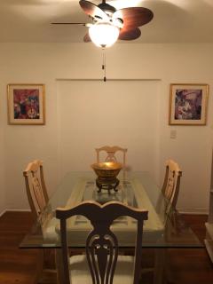 Beautiful Quiet Neighborhood - 9