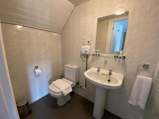 Old Farm Hotel - 3