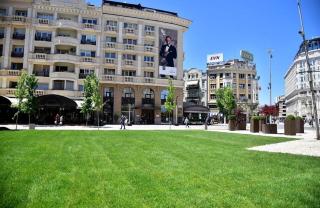 Skopje City Square View - Skopje - 9