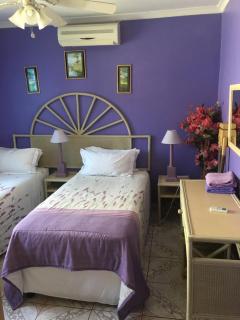 Bed and Breakfast at Eves - Durban - 6