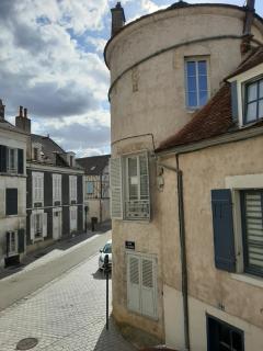 Et au pied coule une rivière, situation et vue idéales - Auxerre - 4